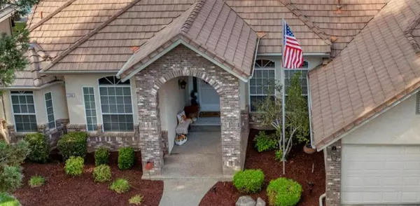 1290 E Everglade AVE, Fresno, CA 93720