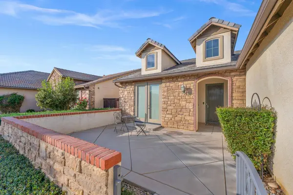 3267 Portals AVE, Clovis, CA 93619