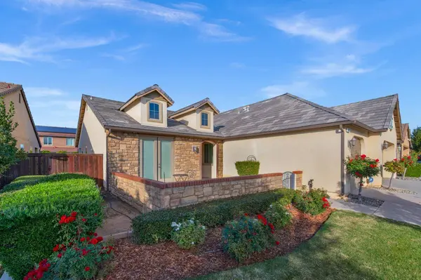 3267 Portals AVE, Clovis, CA 93619