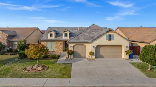 3267 Portals AVE, Clovis, CA 93619