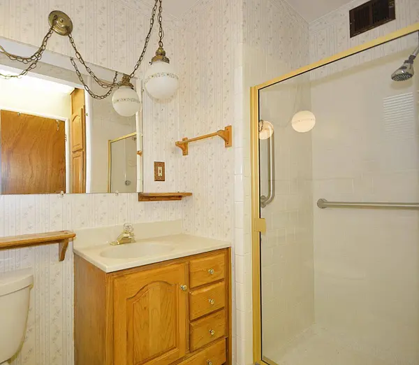 3860 E Rialto AVE, Fresno, CA 93726