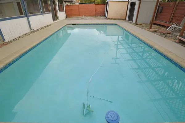 3860 E Rialto AVE, Fresno, CA 93726