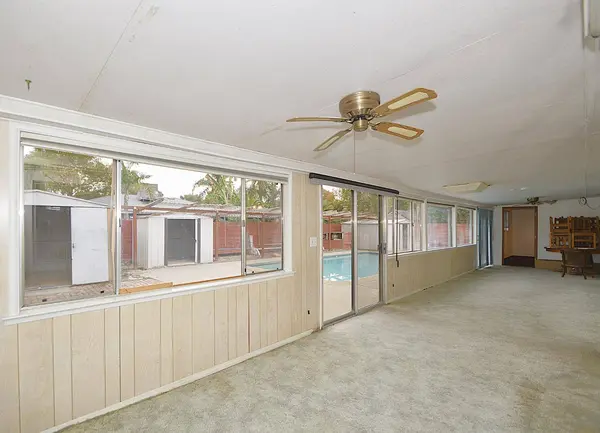 3860 E Rialto AVE, Fresno, CA 93726