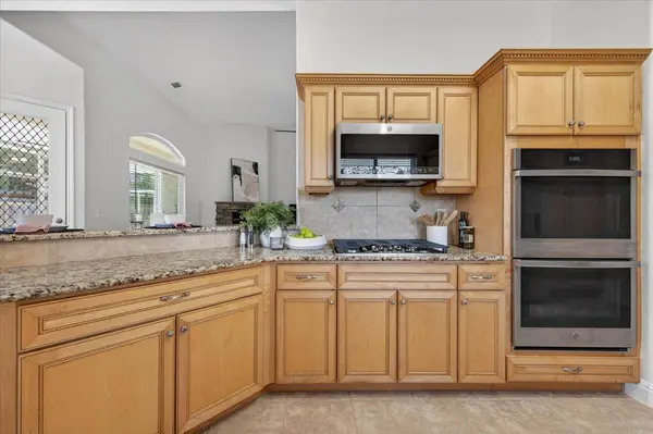 103 W Polson AVE, Clovis, CA 93612