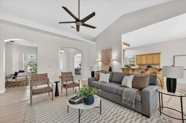 103 W Polson AVE, Clovis, CA 93612
