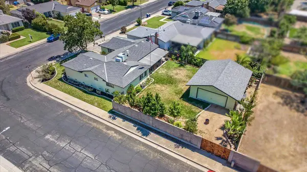 1726 Fairmont AVE, Clovis, CA 93611