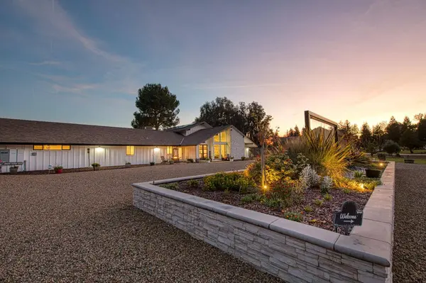 11735 E Santa Ana AVE, Clovis, CA 93619