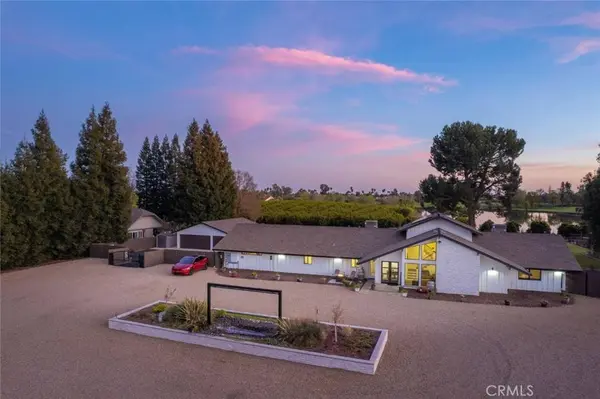 11735 E Santa Ana, Clovis, CA 93619