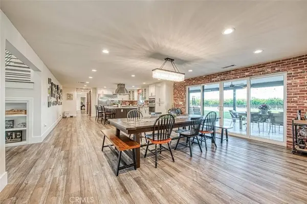 11735 E Santa Ana, Clovis, CA 93619