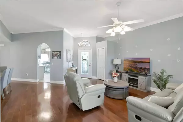 725 HIGH VISTA DR, Davenport, FL 33837