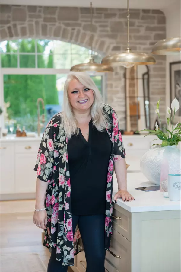 Ashley Real Estate Agent Campbell River