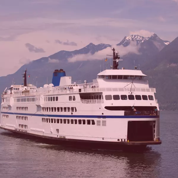 Why People Are Leaving the Mainland for Vancouver Island in 2025...