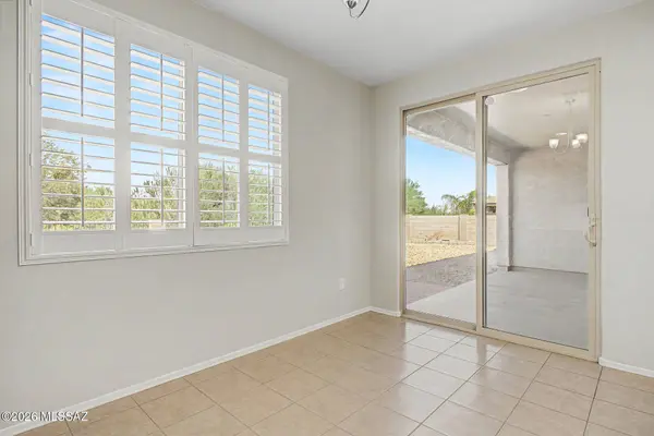 1124 W Golden Meadow Path, Sahuarita, AZ 85629