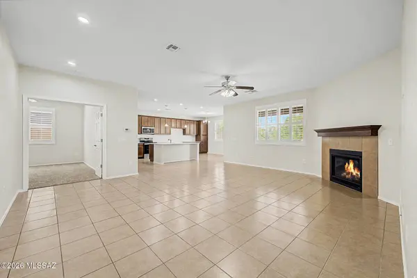 1124 W Golden Meadow Path, Sahuarita, AZ 85629