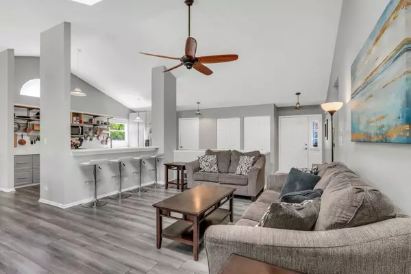 95 STILLWATER DR, Hainesville, IL 60030