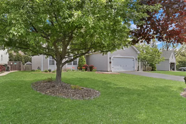 95 STILLWATER DR, Hainesville, IL 60030