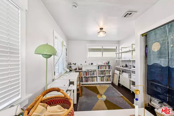 5128 Lincoln Ave, Los Angeles, CA 90042