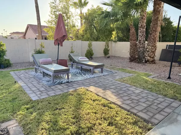 26410 S NEW TOWN Drive, Sun Lakes, AZ 85248