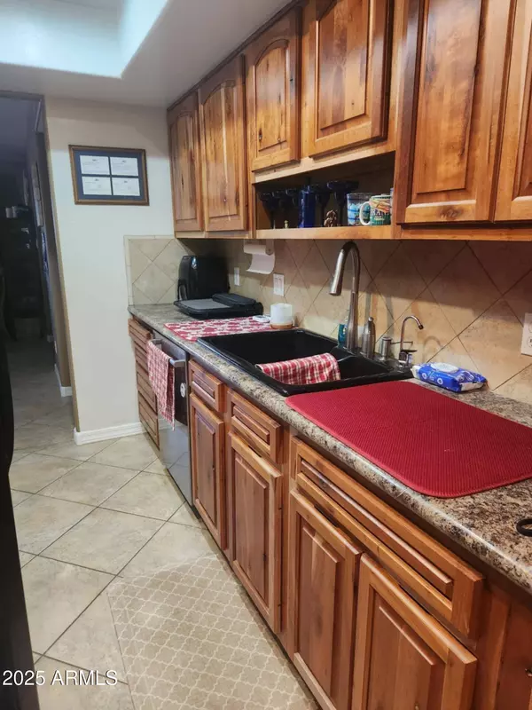 25415 S SEDONA Drive, Sun Lakes, AZ 85248