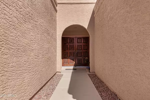 10414 E WATFORD Way, Sun Lakes, AZ 85248