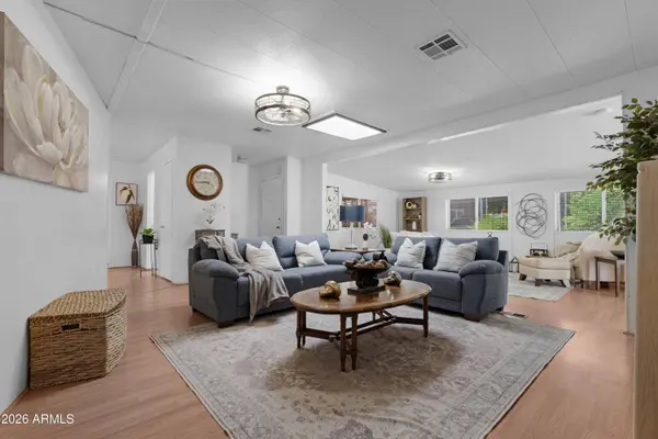 8906 E OLIVE Lane N, Sun Lakes, AZ 85248