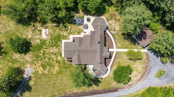 2003 RINACAS CORNER RD, Shenandoah, VA 22849