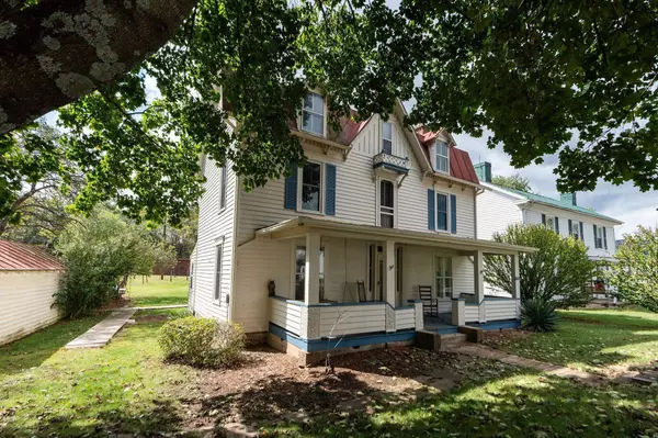 8892 HIGHLAND TPKE, VA 24458