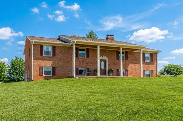 3869 SHUTTERLEE MILL RD, Staunton, VA 24401
