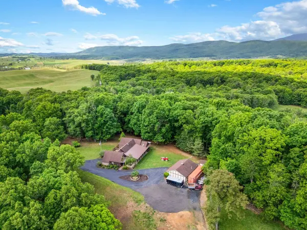 30 SCENIC VIEW DR, Swoope, VA 24479
