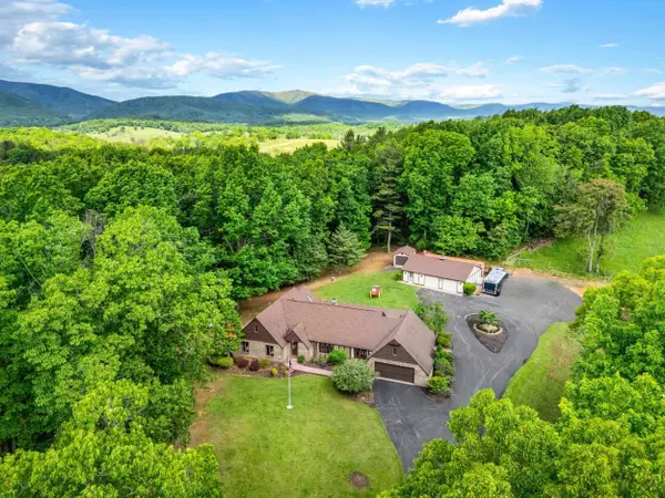 30 SCENIC VIEW DR, Swoope, VA 24479