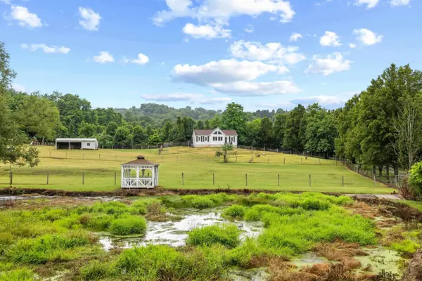 2425 OLD GREENVILLE RD, Staunton, VA 24401