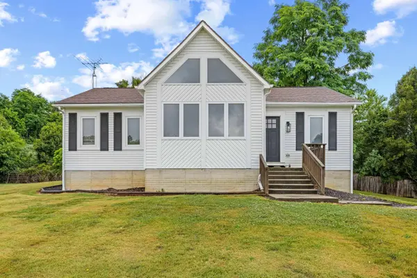 2425 OLD GREENVILLE RD, Staunton, VA 24401