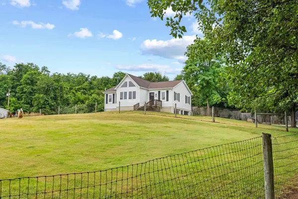2425 OLD GREENVILLE RD, Staunton, VA 24401
