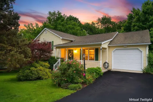 227 BOWMANS RUN DR, Stuarts Draft, VA 24477