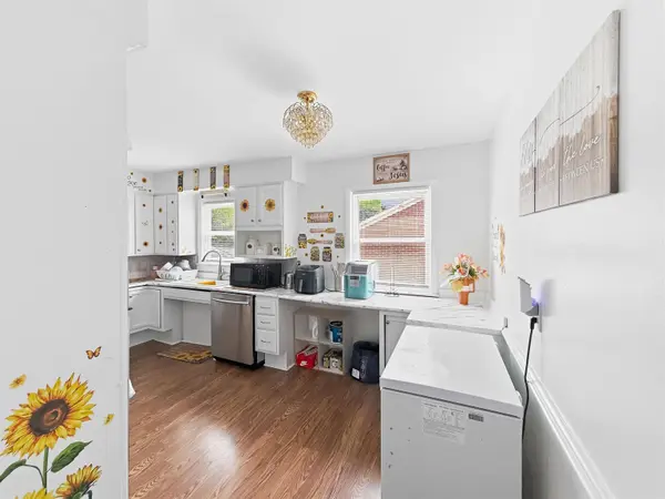 708 FLORENCE AVE, Waynesboro, VA 22980