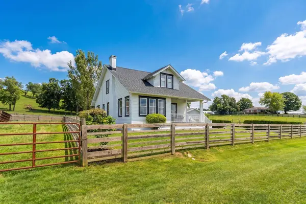 3392 MIDDLEBROOK RD, Staunton, VA 24401