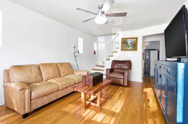 5221 N Marmora AVE, Chicago, IL 60630