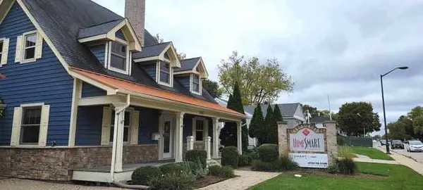 1003 W Main St #C, St Charles, IL 60174-1754