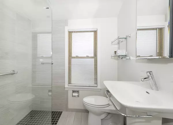 3622 N Pontiac AVE, Chicago, IL 60634