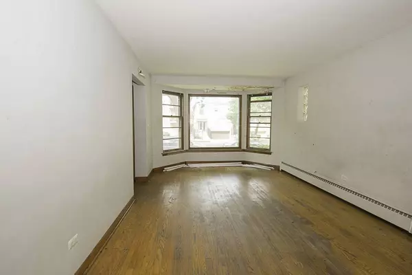 4033 N Austin AVE, Chicago, IL 60634