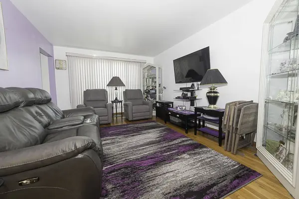 3529 N Nora AVE, Chicago, IL 60634