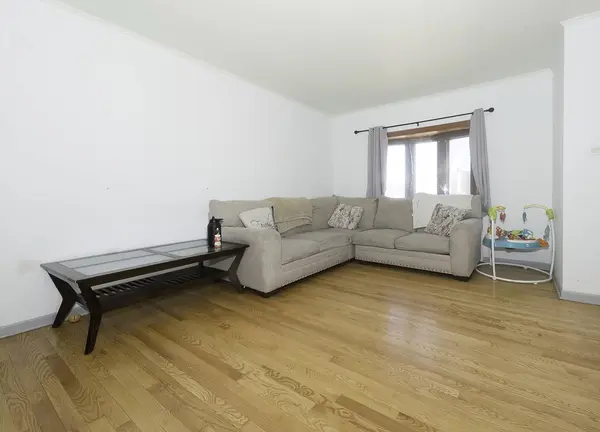 809 N Wolf RD, Melrose Park, IL 60164