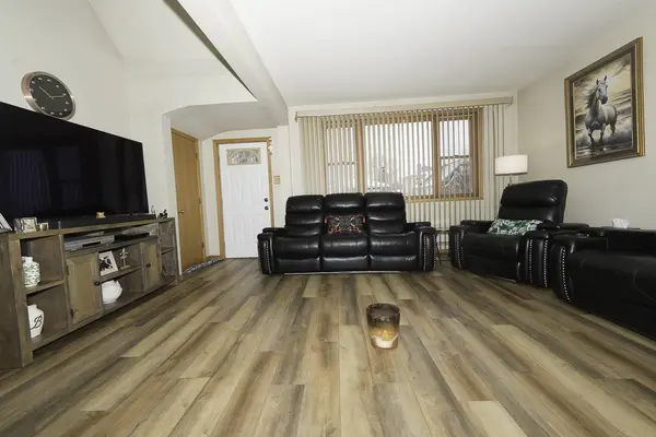 3916 N Pontiac AVE, Chicago, IL 60634