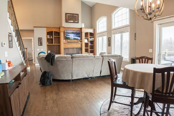 6957 E Wildwood Road, Stillman Valley, IL 61084