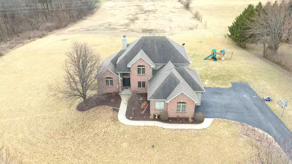 6957 E Wildwood Road, Stillman Valley, IL 61084