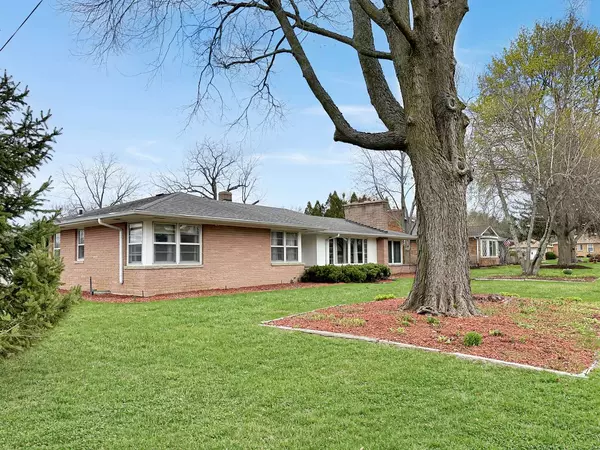 1025 W Lincoln Avenue, Belvidere, IL 61008