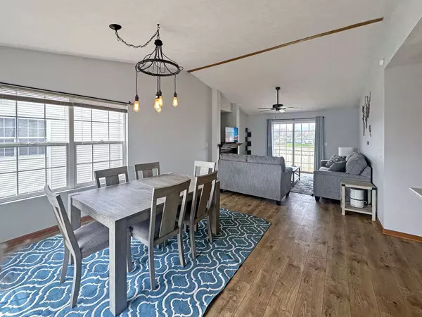 7672 Creek Bend #9, Rockford, IL 61114