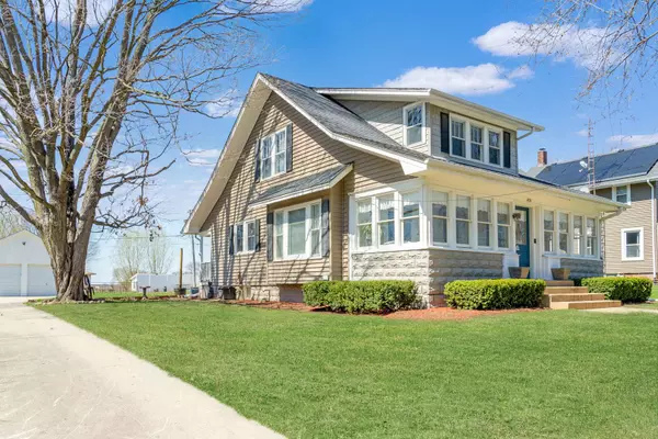 406 Pacific Street, Monroe Center, IL 61052