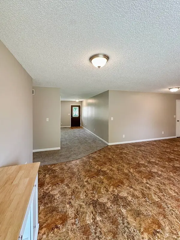 5411 S Brookstone Drive, Rochelle, IL 61068