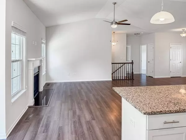 242 Alden Drive, Sycamore, IL 60178